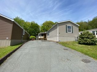 38 Gantry Rd, Middle Sackville, NS B4E0H8