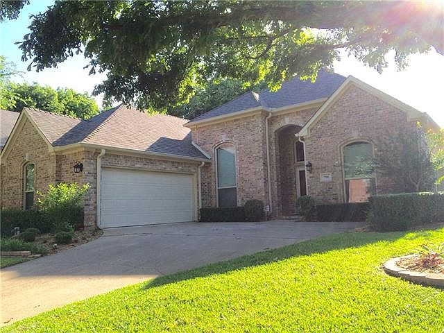 1st image of 708 Glen Garry Dr