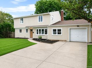 532 French Avenue, North Babylon, NY 11703