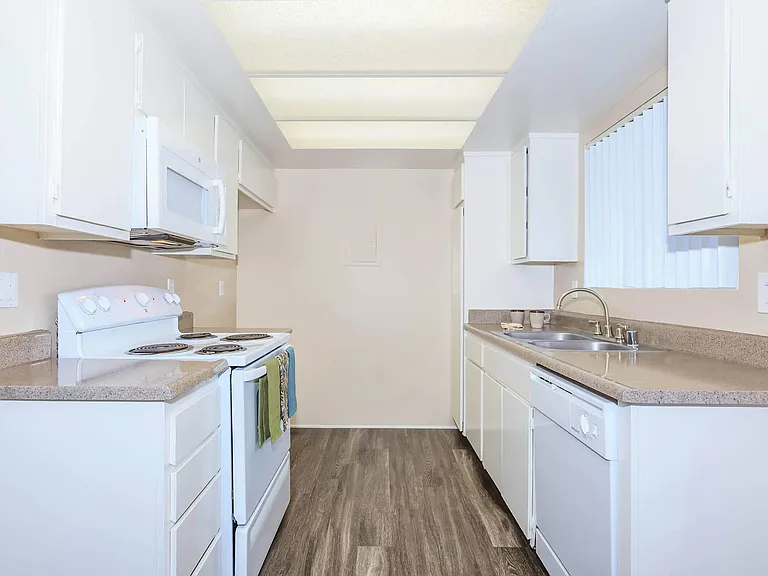 Park City Apartment Homes — Photo 39