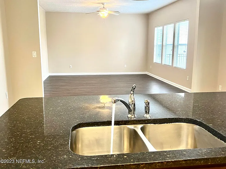 15691 Tisons Bluff Rd — Photo 3