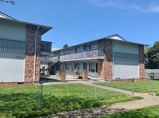 953 8th Ave APT 7, Longview, WA 98632