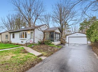 1451 Skillman Ave E, Maplewood, MN 55109