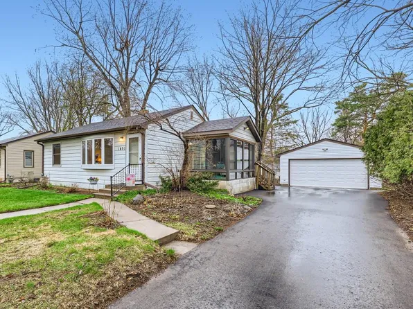 1451 Skillman Ave E, Maplewood, MN 55109