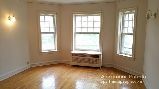 2nd image of 832 Elmwood Ave APT 1N