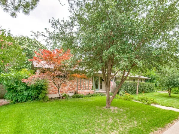 2517 S Glenbrook Dr, Garland, TX 75041