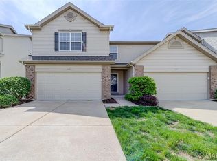 228 Shady Rock Ln, O'Fallon, MO 63368