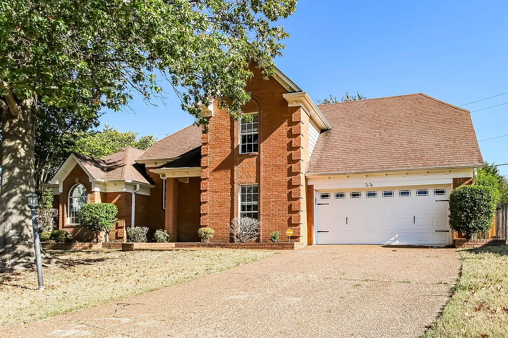 3 bed, 2.5 bath, 1926 sqft, $2,095 — Photo 4