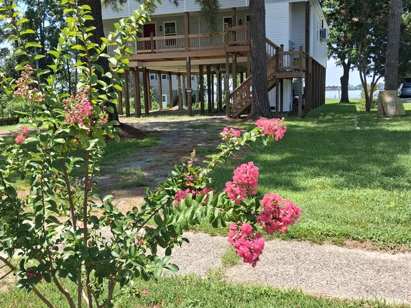 403 N A St, Bridgeton, NC 28519