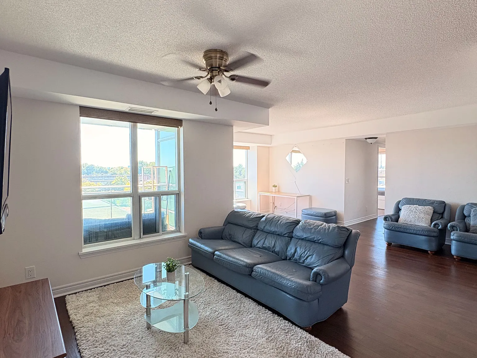 2 bed, $2,950 — Photo 2