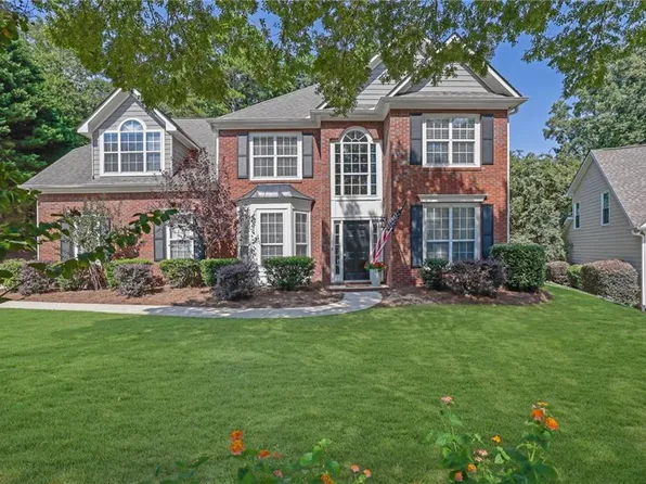 3210 Golden Spring Dr, Buford, GA 30519