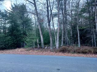 White, Lumberland, NY 12770