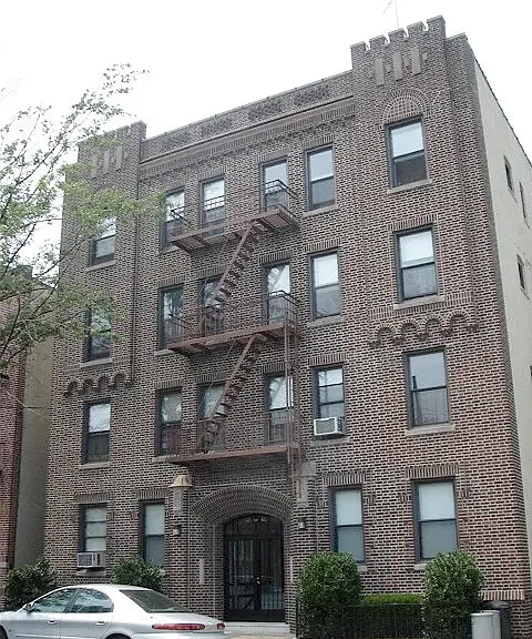 22-18 42nd St #B2 — Photo 7