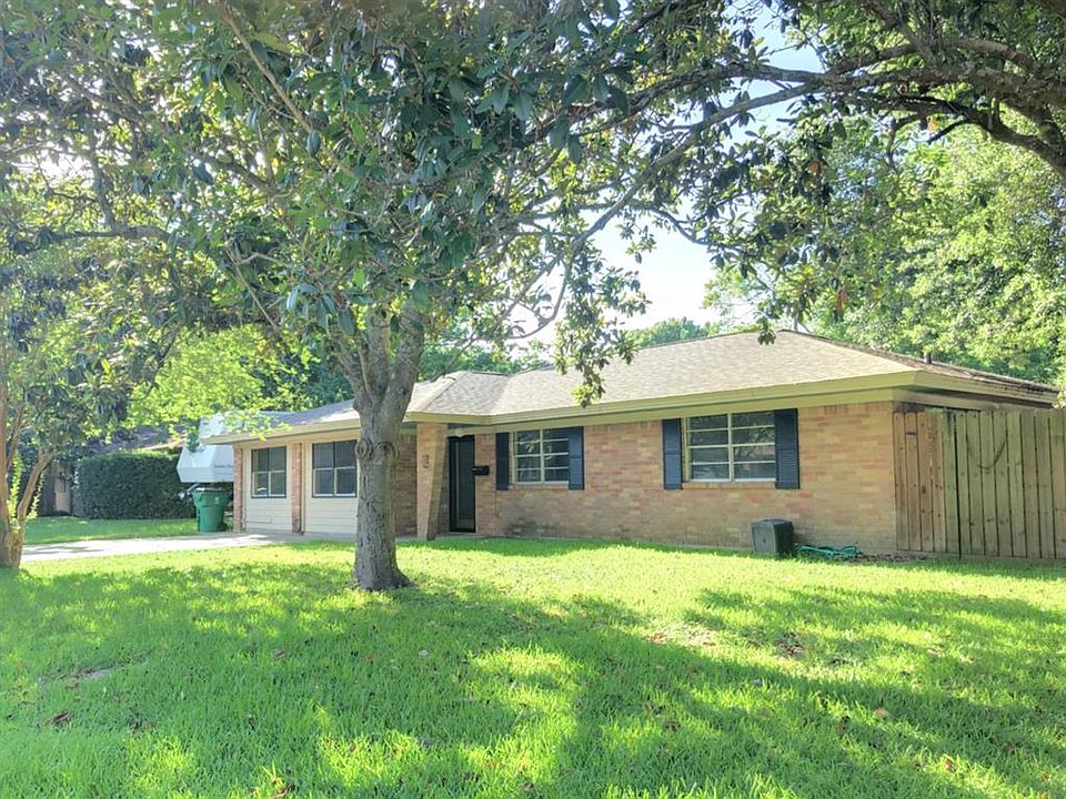 1st image of 1005 Loggins Dr