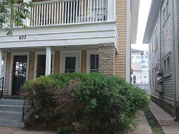 2nd image of 633 W Ormsby Ave #1