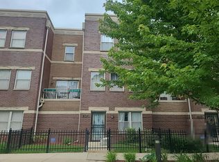4115 S Maryland Ave, Chicago, IL 60653