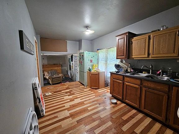 3rd image of 9746 Hughes Rd
