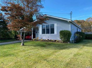 8 Burchell St, Blue Point, NY 11715