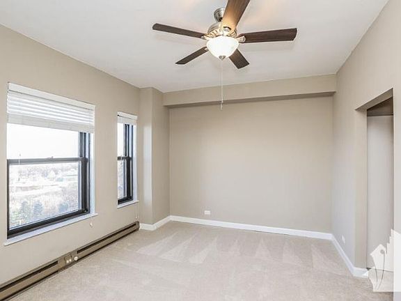 3rd image of 2150 N Lincoln Ave #806