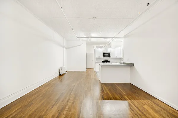 Rented by Compass | media 12