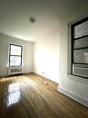 1st image of 226 E 89th St #1RE