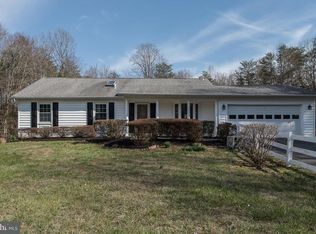 8229 Morningside Dr, Manassas, VA 20112