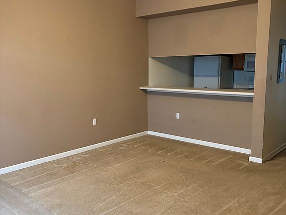 3rd image of 2738 W Tharpe St APT 2303