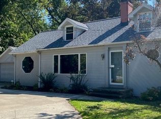 28862 Eddy Rd, Willoughby Hills, OH 44092