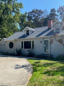 28862 Eddy Rd, Willoughby Hills, OH, 44092