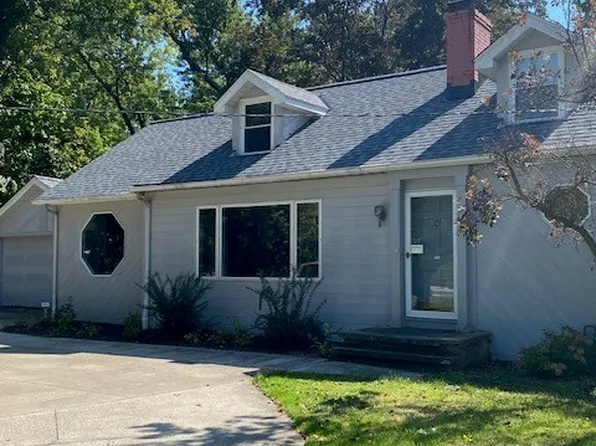 28862 Eddy Rd, Willoughby Hills, OH 44092