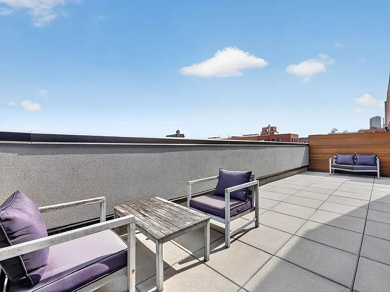 270 Sullivan Pl #7B — Photo 8