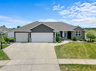 2413 Tullig Pl, De Pere, WI 54115