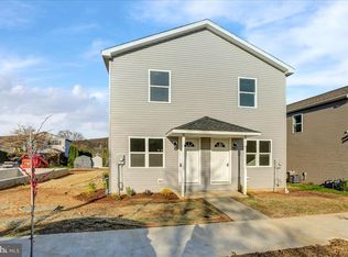 309 Crestmont St, Reading, PA 19611