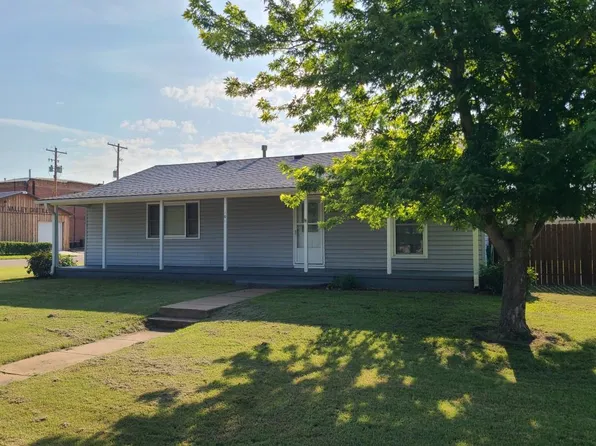 101 S Lincoln St, Marquette, KS 67464