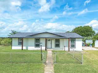 526 Jack Grace Hill Rd, Bowie, TX 76230