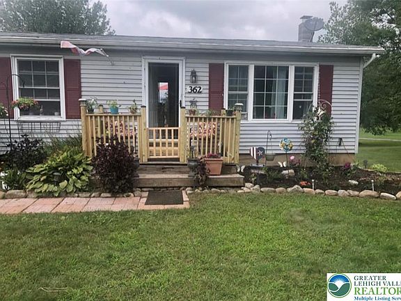 3rd image of 362 Mount Pleasant Rd