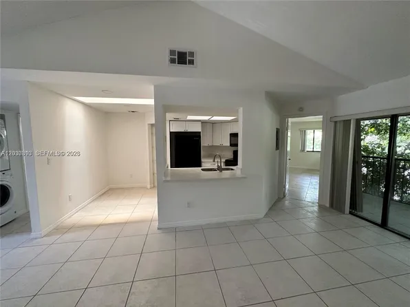 9607 SW 138th Ave #Tc2r, Miami, FL 33186