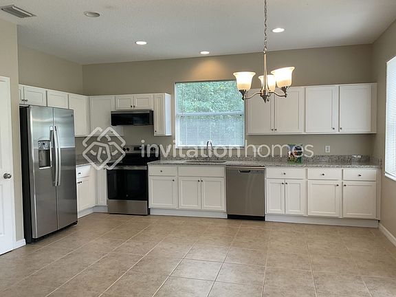 4th image of 274 Krassner Dr NW