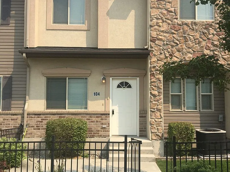 1507 N 540 W #104 — Photo 1