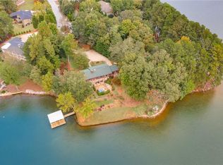 6030 Lake Point East Dr, Seneca, SC 29672