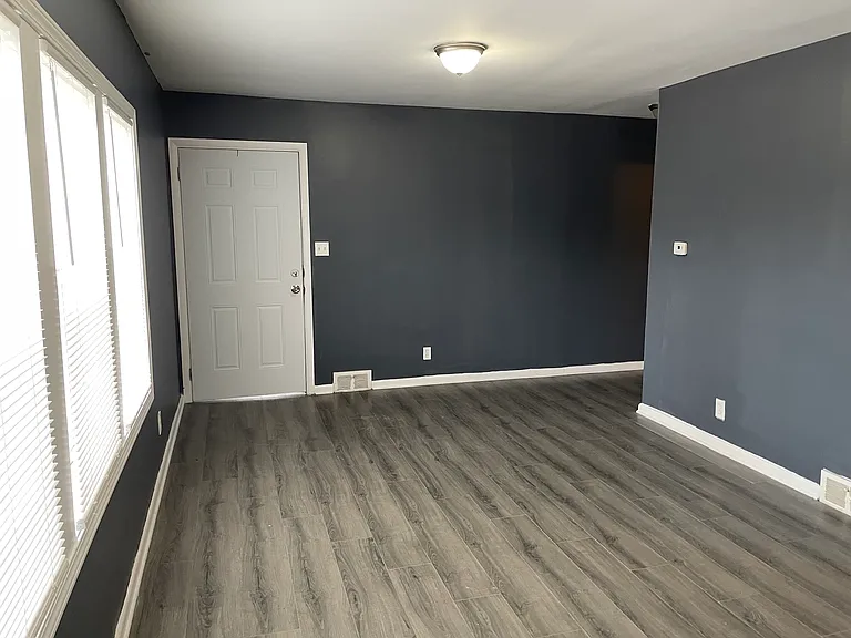 808 Florida Ave — Photo 32
