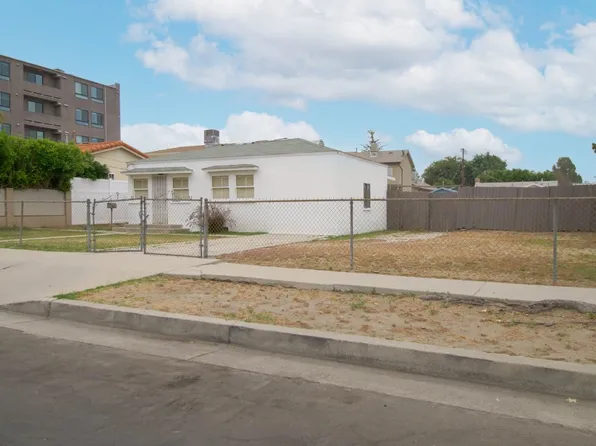 6736 Radford Ave, North Hollywood, CA 91606