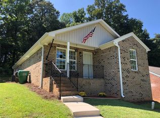 1017 Manor Dr, High Pt, NC 27260