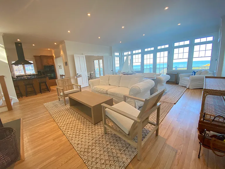 4705 Nassau Point Rd — Photo 3