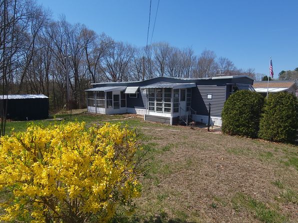 28 Ridge Cir, Mansfield, CT 06268