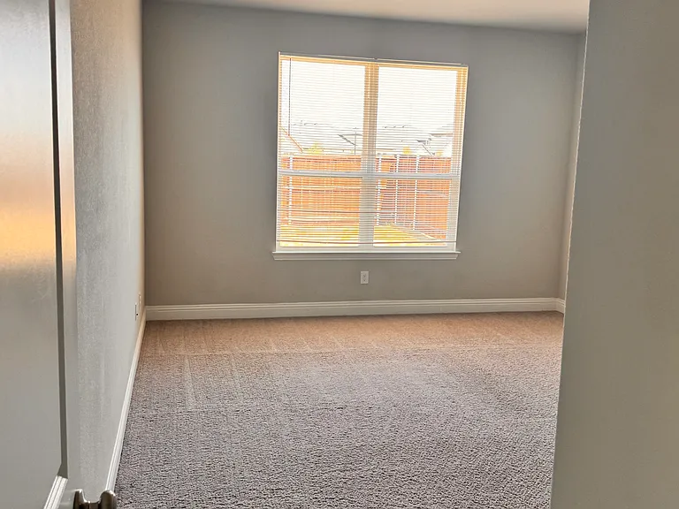 804 Sicily Blvd — Photo 11