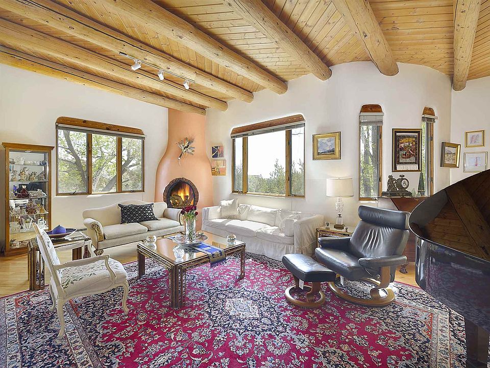 1st image of 570 Camino Montebello