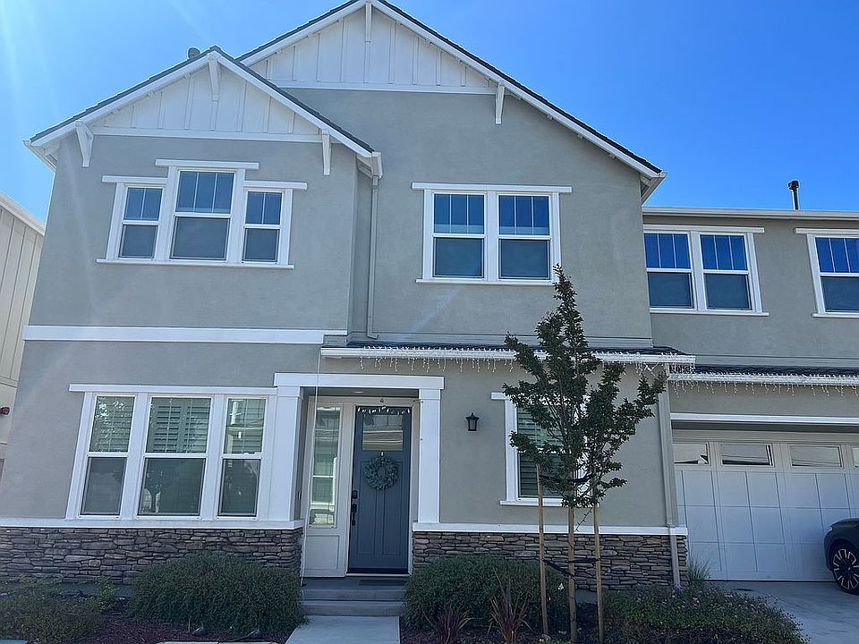 2nd image of 8416 Bluetide Way
