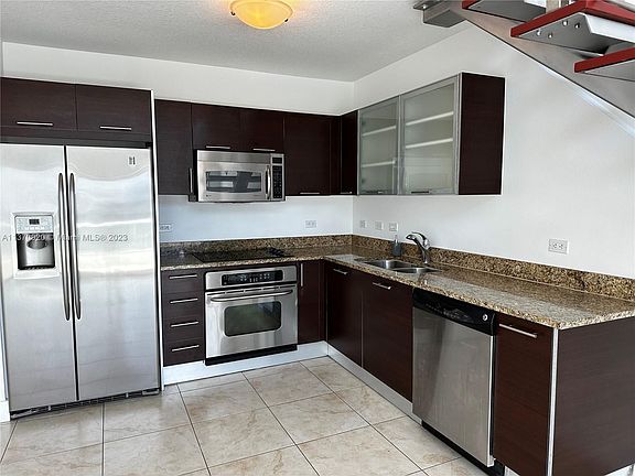 5th image of 41 SE 5th St APT 2312