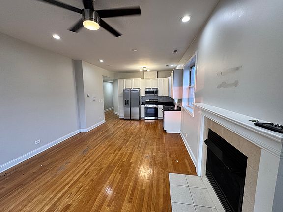 2nd image of 6428 S Maryland Ave #3S